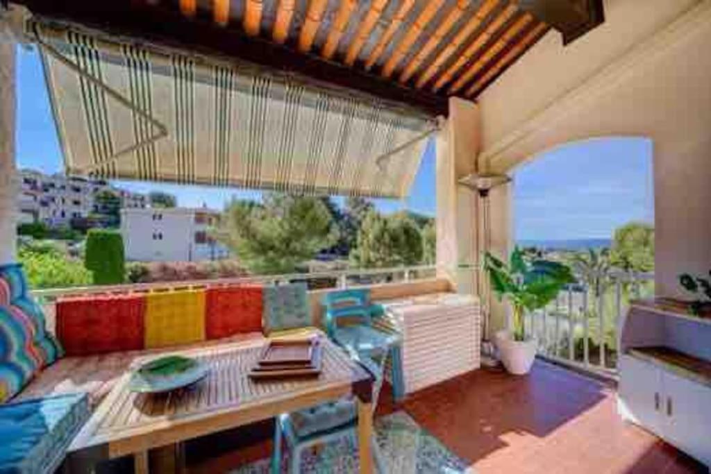 Tres Bel Appartement Climatise Terrasse Et Vue Mer Bandol Dış mekan fotoğraf